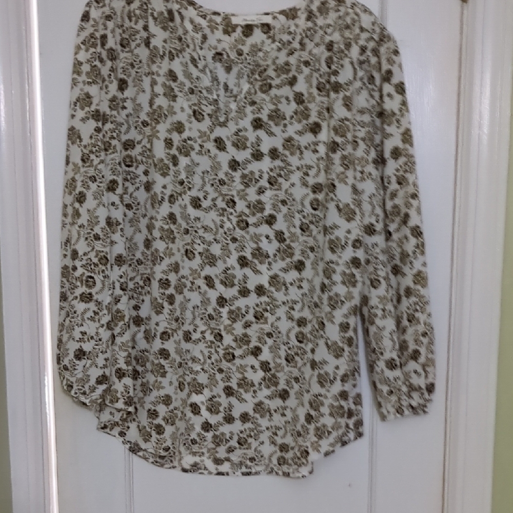Cream Buttoned 3/4 Sleeve Relaxed Blouse
